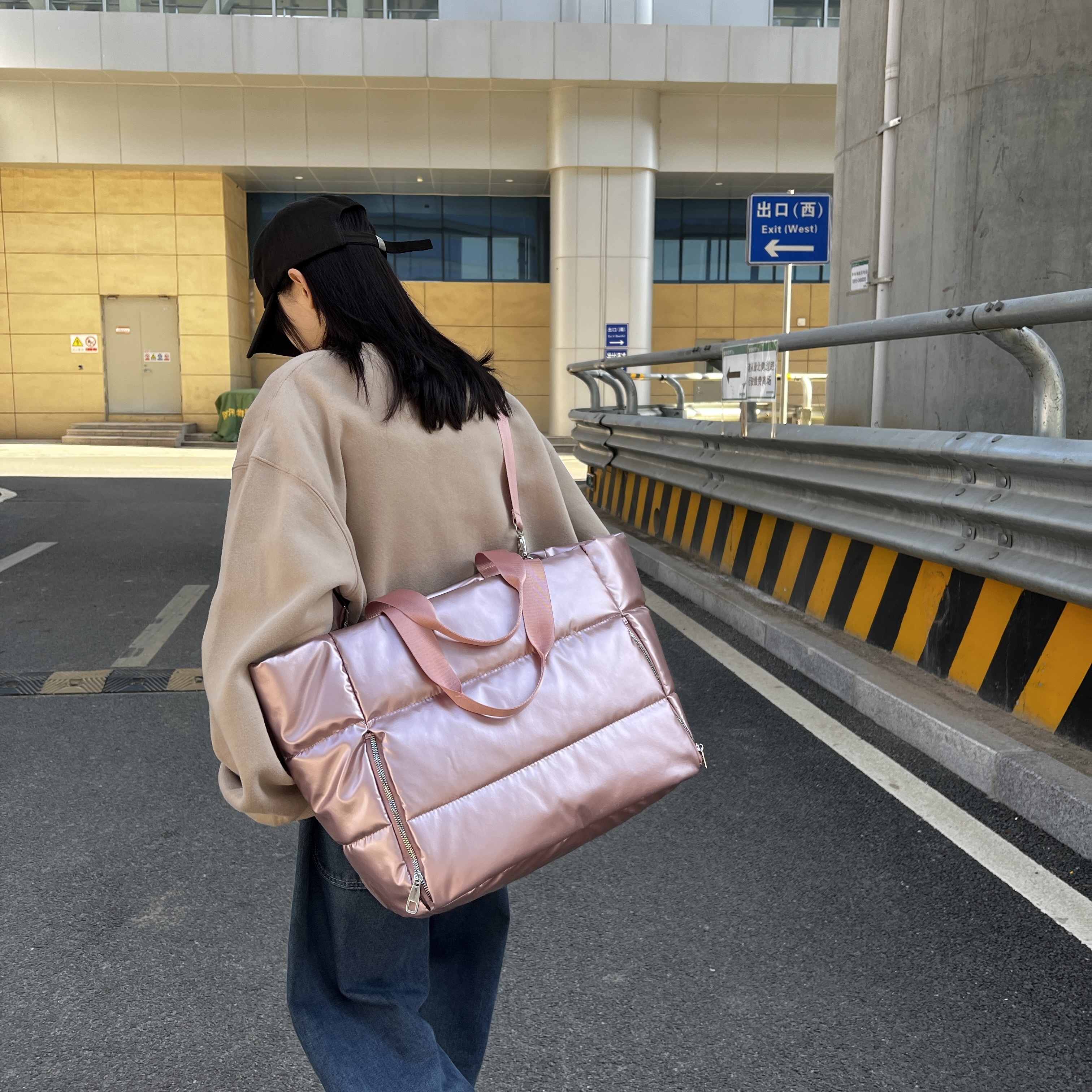 Women Y2k Silver Shoulder Bag  - Down Jacket Packable recensione e prezzo