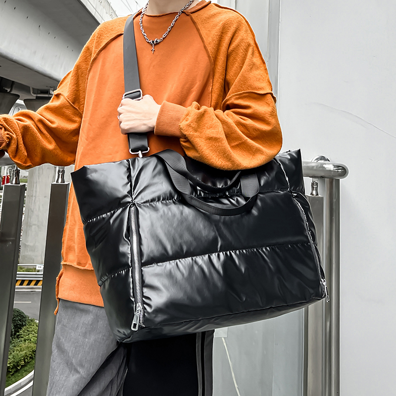 Women Y2k Silver Shoulder Bag  - Down Jacket Packable recensione e prezzo