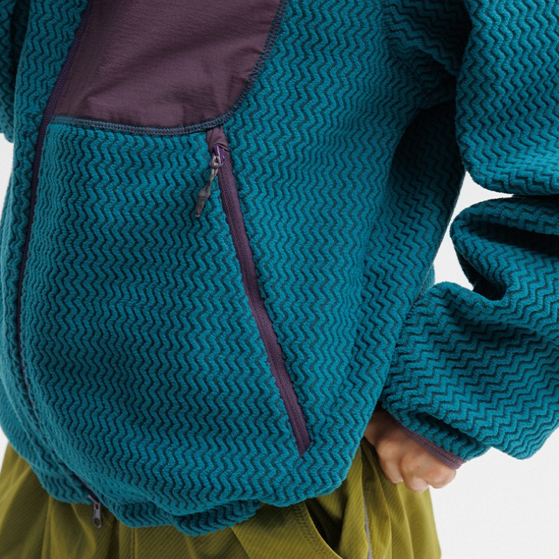Stay Cozy Outdoors: Unisex Qui - Sherpa Hoodie Fleece recensione e prezzo
