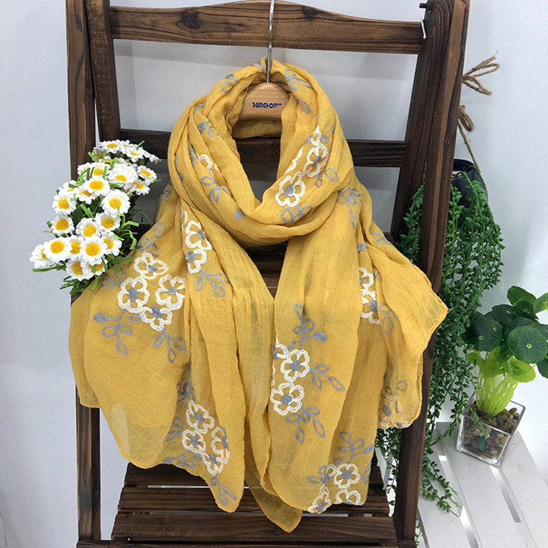 Many Colours Ethnic Embroidery - Shawl Wrap Winter recensione e prezzo