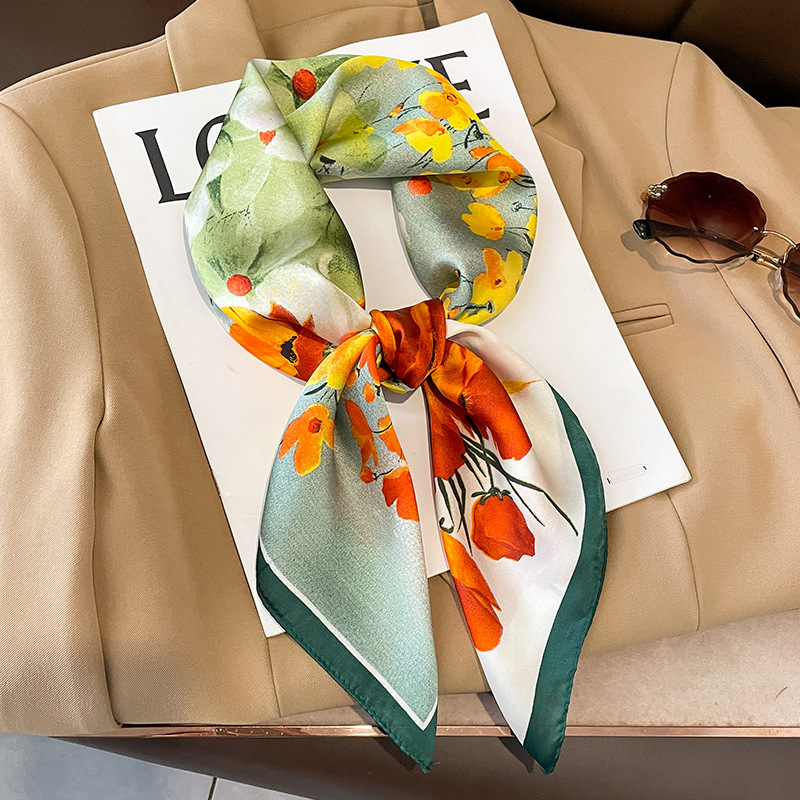 70x70cm Silk Scarf Square For  - Shawl Wrap Winter recensione e prezzo