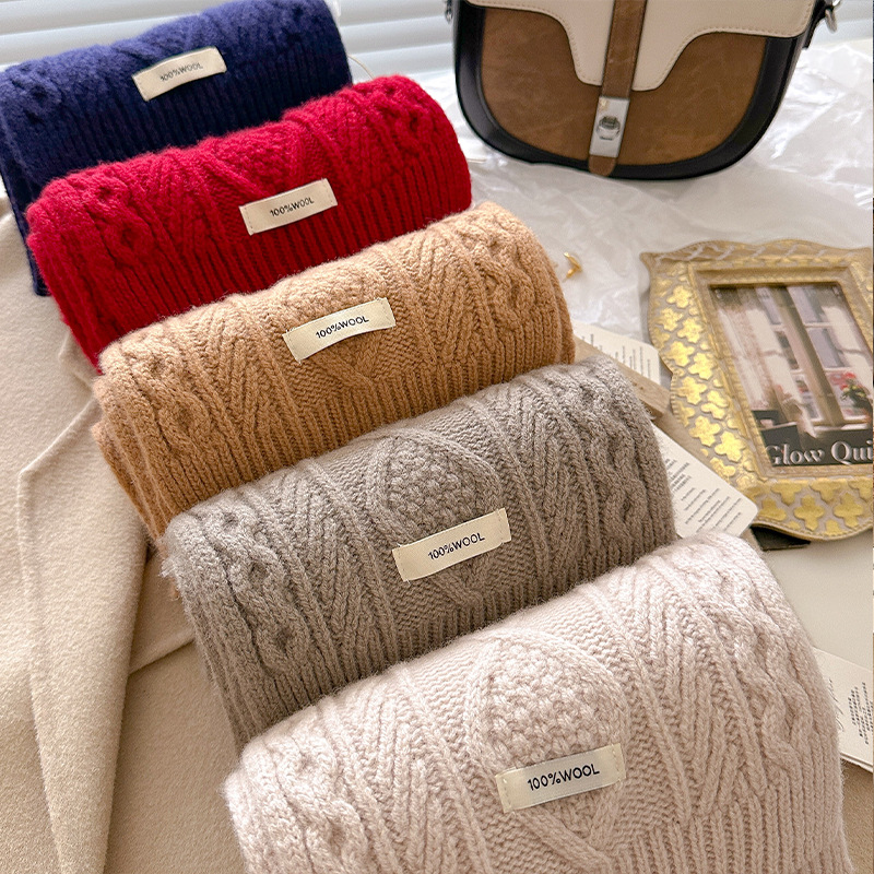 Luxury 100% Wool Scarf Women M - Shawl Wrap Winter recensione e prezzo